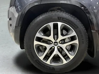 2025 لاند روفر ديفيندر اتش اس اي