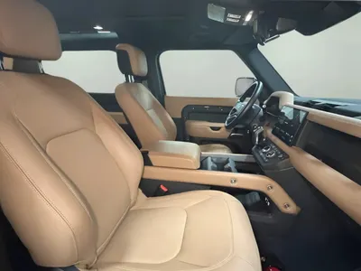 2025 لاند روفر ديفيندر اتش اس اي