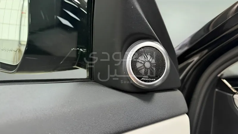 2025 لاند روفر رينج روفر ايفوك داينمك