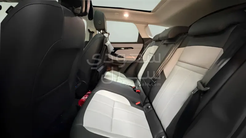 2025 لاند روفر رينج روفر ايفوك داينمك