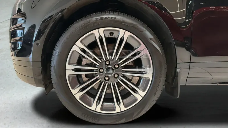 2025 لاند روفر رينج روفر ايفوك داينمك