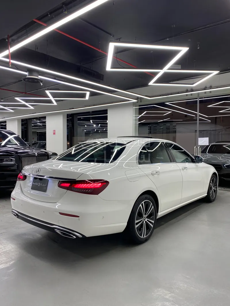 2021 مرسيدس - بنز إي 250