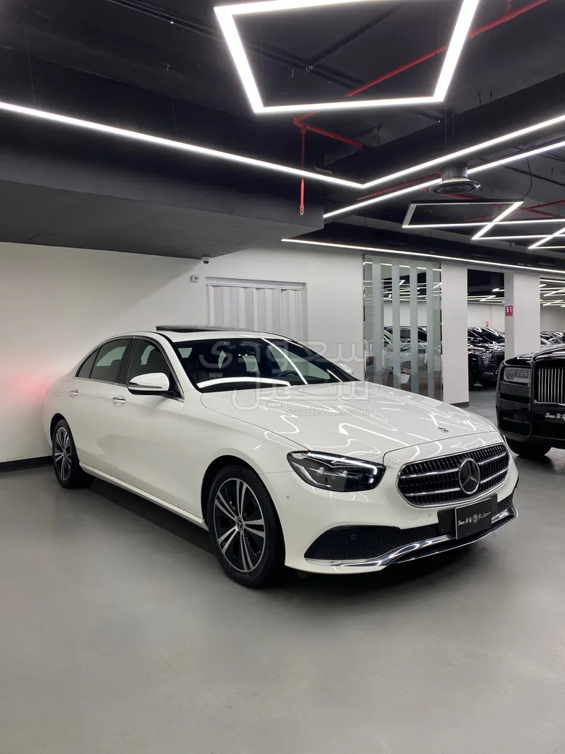 2021 مرسيدس - بنز إي 250