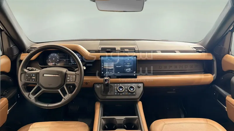 2025 لاند روفر ديفيندر اتش اس اي
