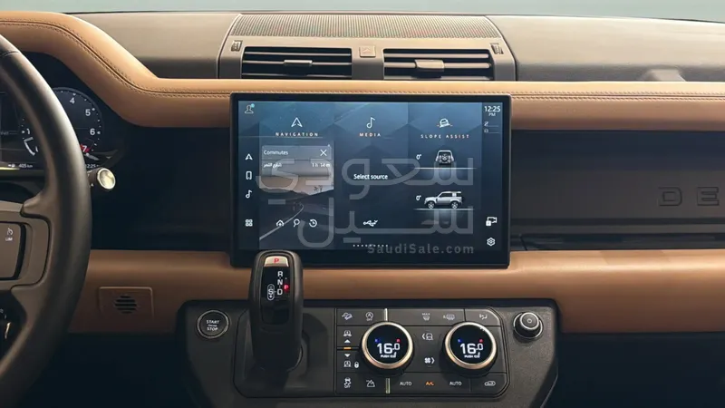 2025 لاند روفر ديفيندر اتش اس اي