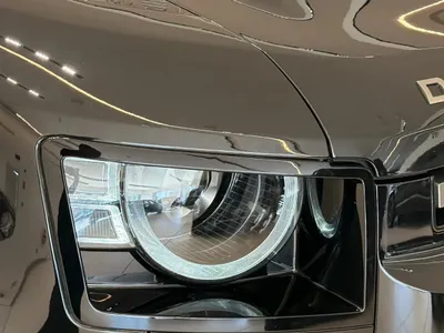 2025 لاند روفر ديفيندر اتش اس اي