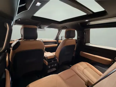 2025 لاند روفر ديفيندر اتش اس اي