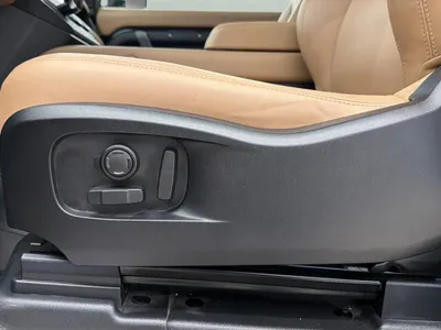 2025 لاند روفر ديفيندر اتش اس اي