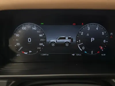 2025 لاند روفر ديفيندر اتش اس اي