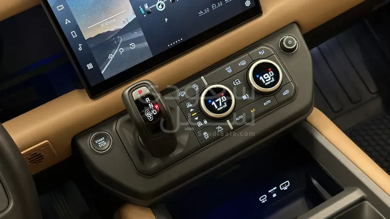 2026 لاند روفر رينج روفر اتش اس اي