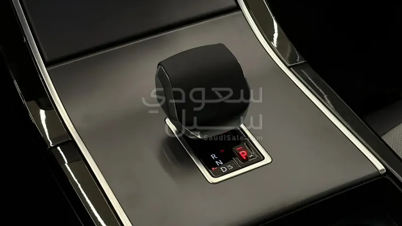 2025 لاند روفر رينج روفر ايفوك داينمك