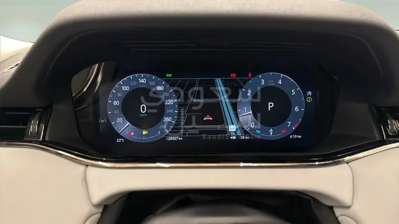 2025 لاند روفر رينج روفر ايفوك داينمك