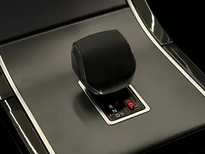 2025 لاند روفر رينج روفر ايفوك داينمك