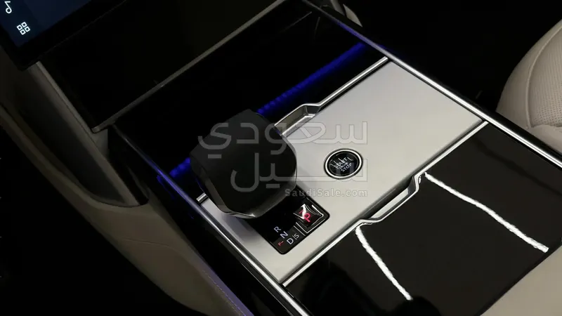 2025 لاند روفر رينج روفر اوتوبيوغرافي