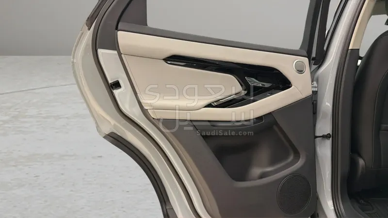 2025 لاند روفر رينج روفر ايفوك داينمك