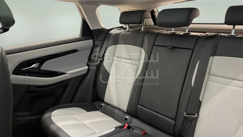 2025 لاند روفر رينج روفر ايفوك داينمك