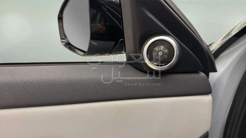 2025 لاند روفر رينج روفر ايفوك داينمك