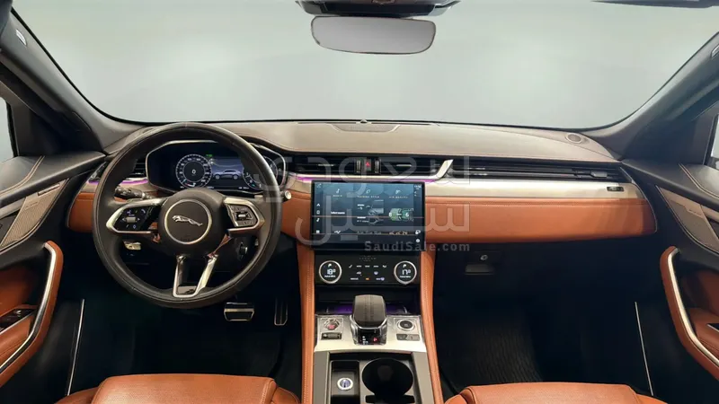 2024 جاكوار اف-بيس ار دايناميك