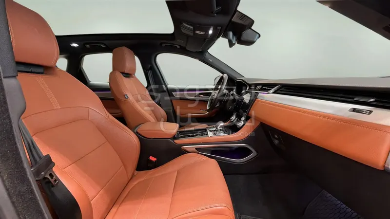 2024 جاكوار اف-بيس ار دايناميك