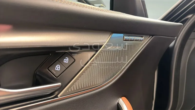 2024 جاكوار اف-بيس ار دايناميك