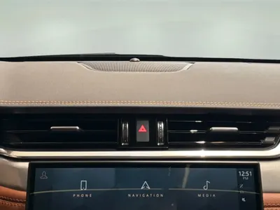 2024 جاكوار اف-بيس ار دايناميك