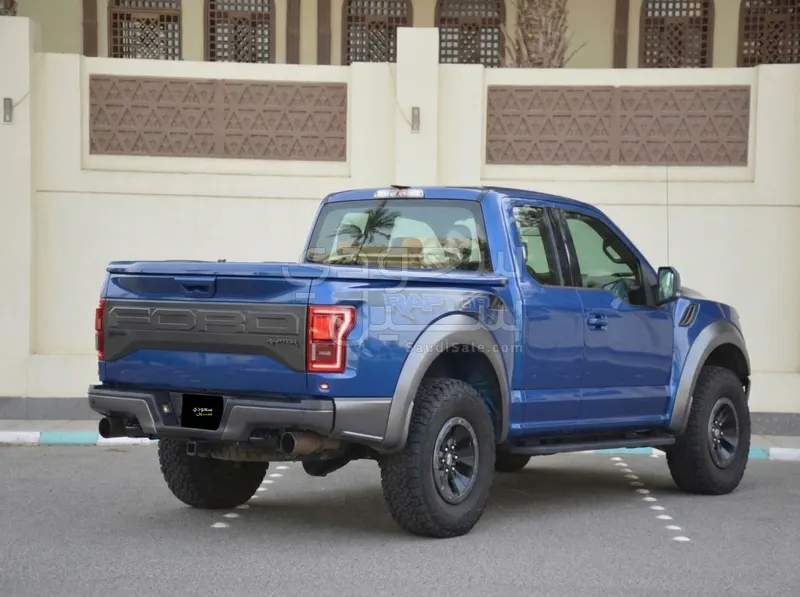 2017 فورد اف 150 رابتور