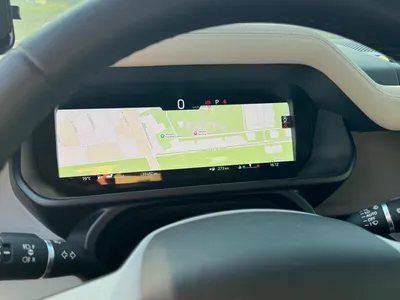 2023 لاند روفر ديفيندر 110