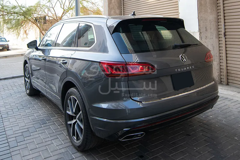 2021 فولكس واجن طوارق أر - لاين