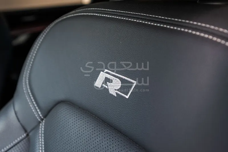 2021 فولكس واجن طوارق أر - لاين