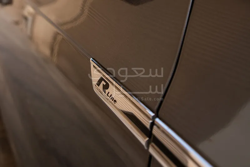 2021 فولكس واجن طوارق أر - لاين