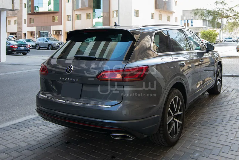 2021 فولكس واجن طوارق أر - لاين