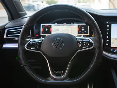 2021 فولكس واجن طوارق أر - لاين