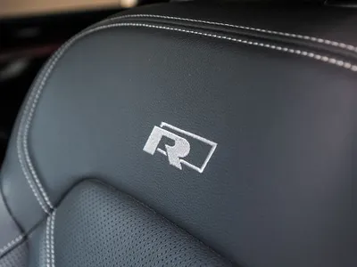 2021 فولكس واجن طوارق أر - لاين