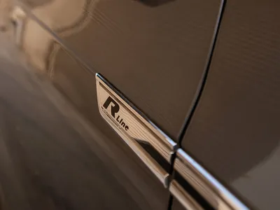 2021 فولكس واجن طوارق أر - لاين