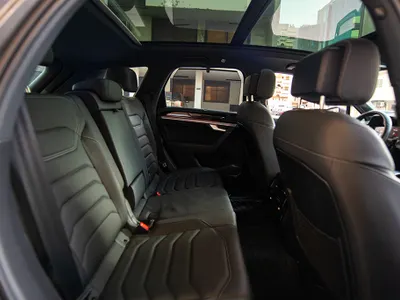 2021 فولكس واجن طوارق أر - لاين