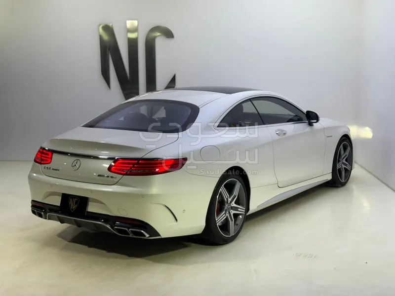 2015 مرسيدس - بنز إس 63 كوبيه