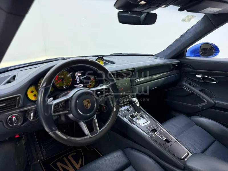 2017 بورش 911 توربو