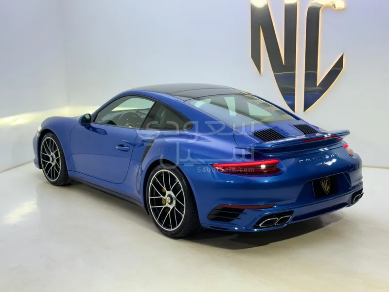 2017 بورش 911 توربو