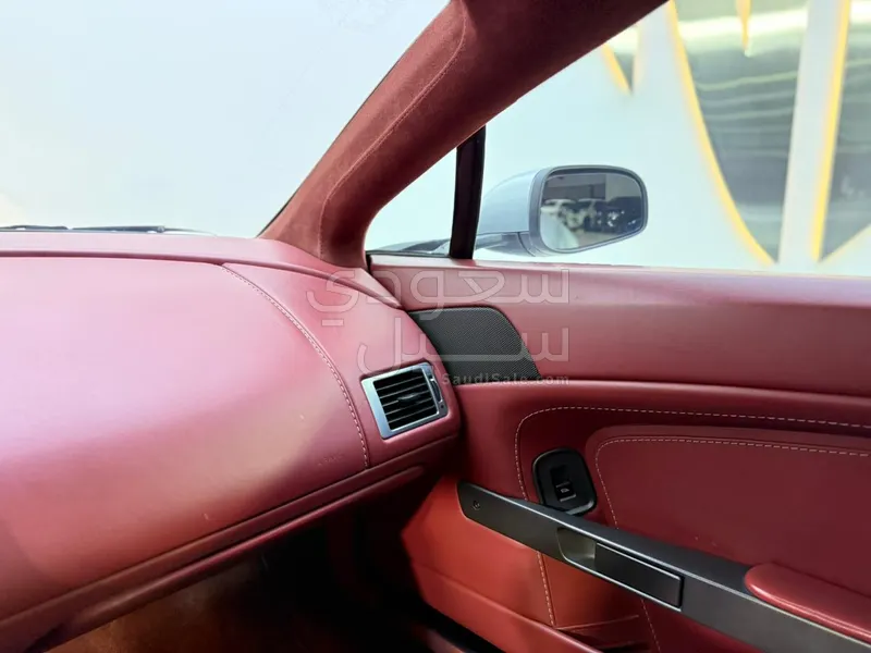 2008 استون مارتن فانتج