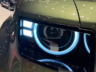 2026 لاند روفر ديفيندر اتش اس اي