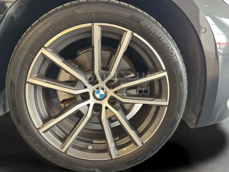 2024 بي ام دبليو الفئة الثالثة 320 أي