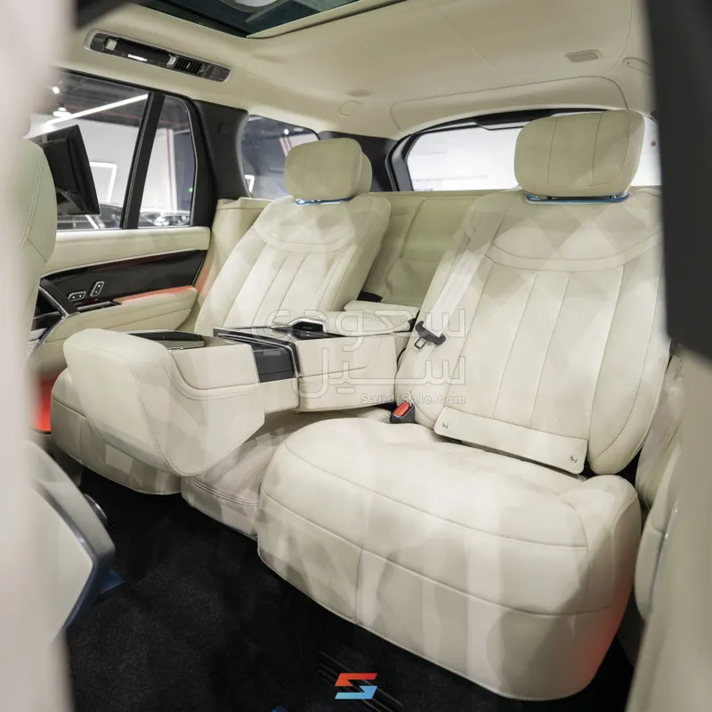 2025 لاند روفر رينج روفر اوتوبيوغرافي