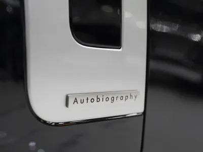 2025 لاند روفر رينج روفر اوتوبيوغرافي