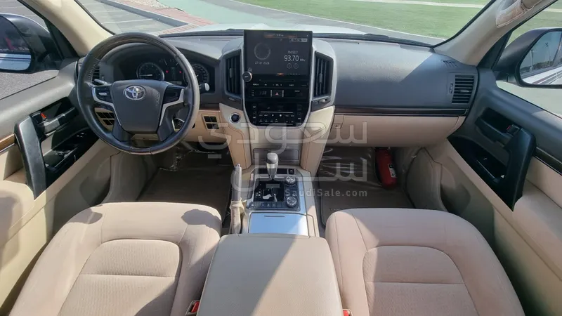 2021 Toyota Land Cruiser GXR