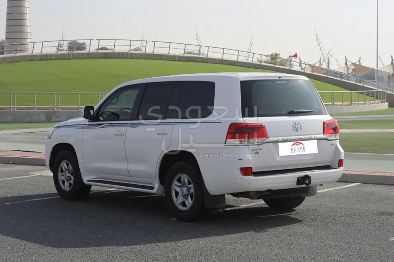 2021 Toyota Land Cruiser GXR
