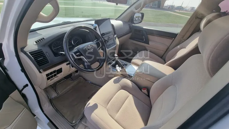 2021 Toyota Land Cruiser GXR