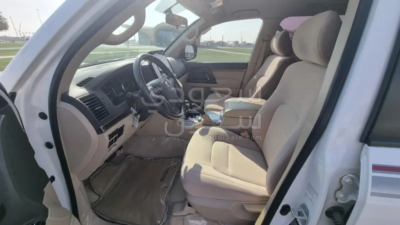 2021 Toyota Land Cruiser GXR