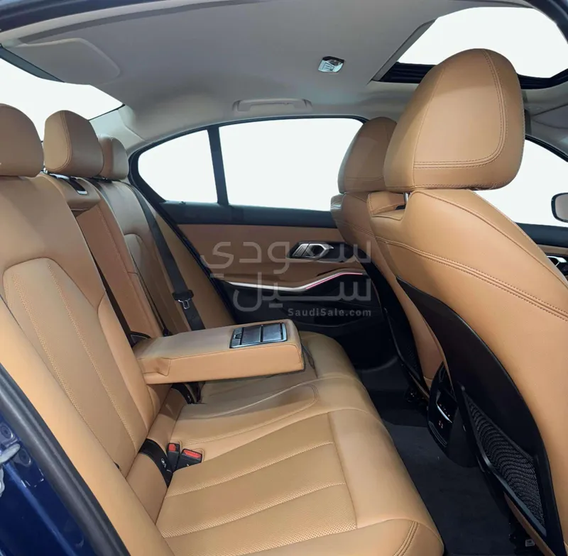 2024 بي ام دبليو الفئة الثالثة 320 أي