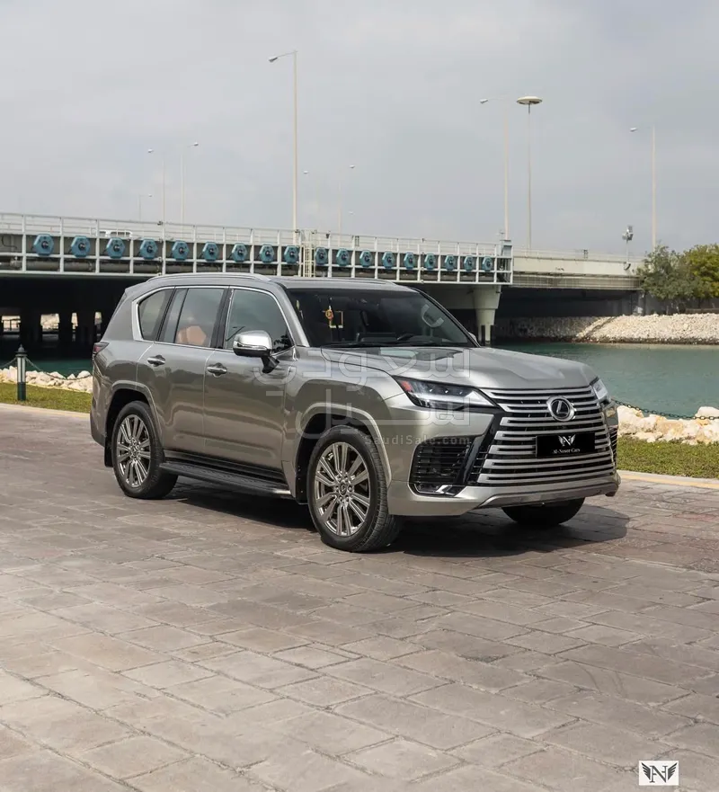 2023 لكزس إل إكس 600 في أي بي