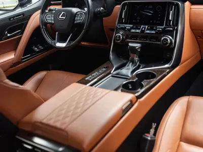 2023 لكزس إل إكس 600 في أي بي